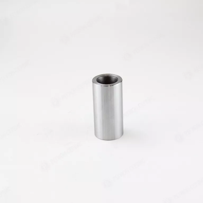 Фото: C3950549 Палец поршневой (6CT, ISLe, L)
